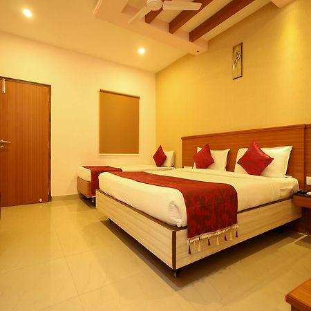 โอโย 6960 เกนคีรี Hotel บังกาลอร์ ภายนอก รูปภาพ