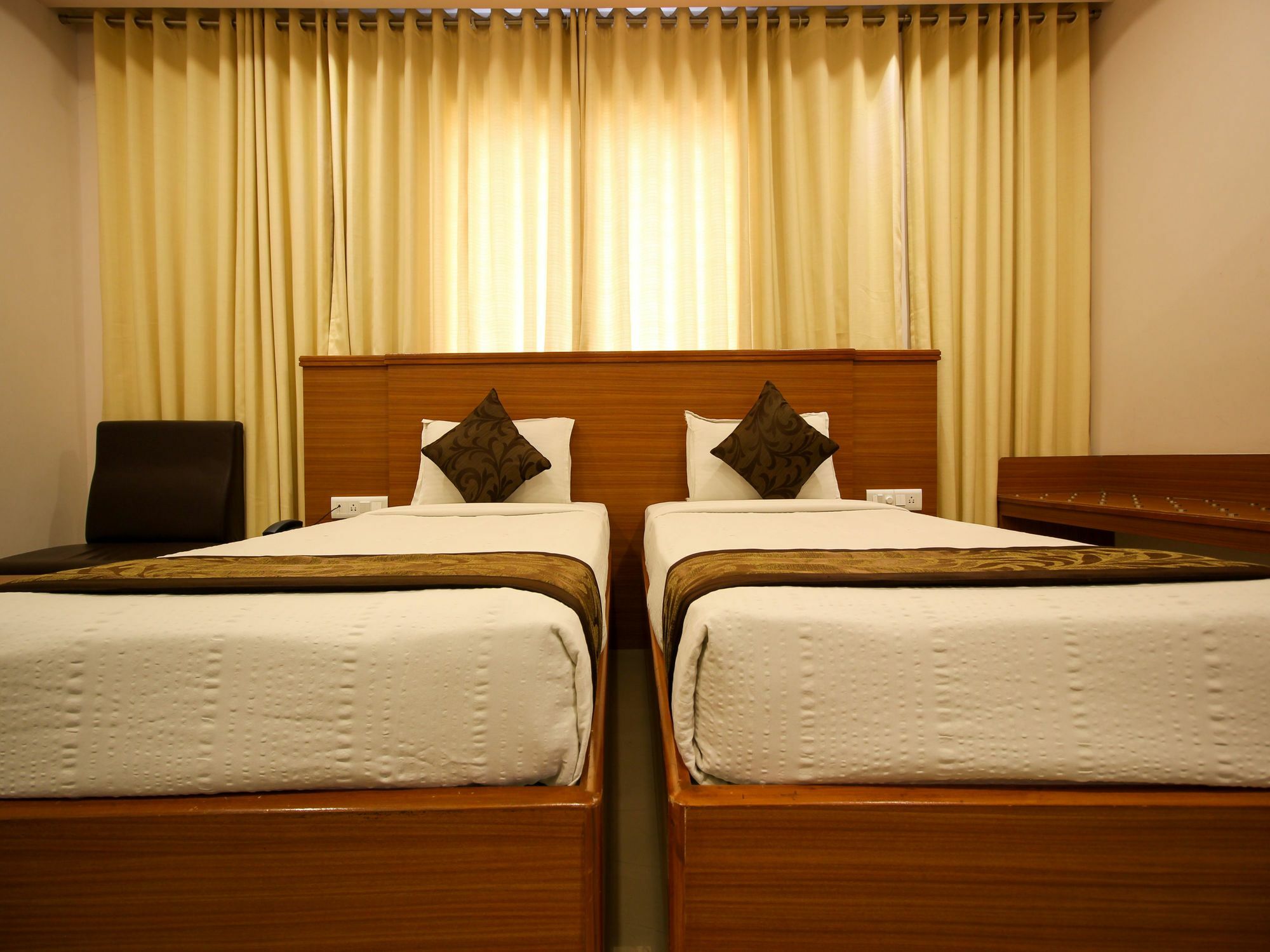 โอโย 6960 เกนคีรี Hotel บังกาลอร์ ภายนอก รูปภาพ