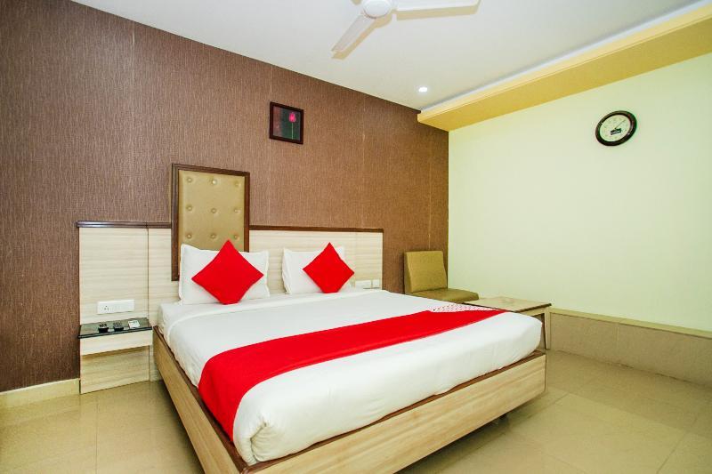 โอโย 6960 เกนคีรี Hotel บังกาลอร์ ภายนอก รูปภาพ